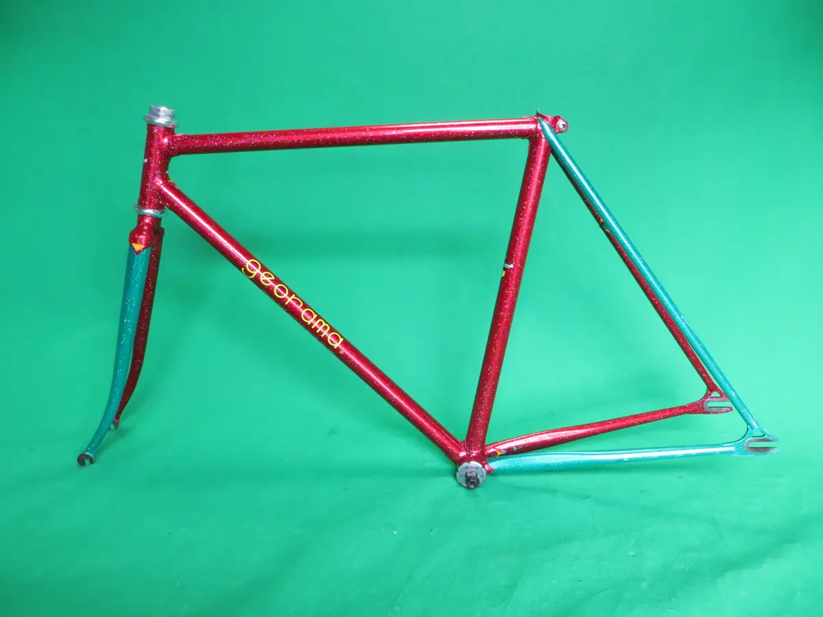 Georama // Red & Green Two Tone + Rainbow Flake // 50.5Cm 1