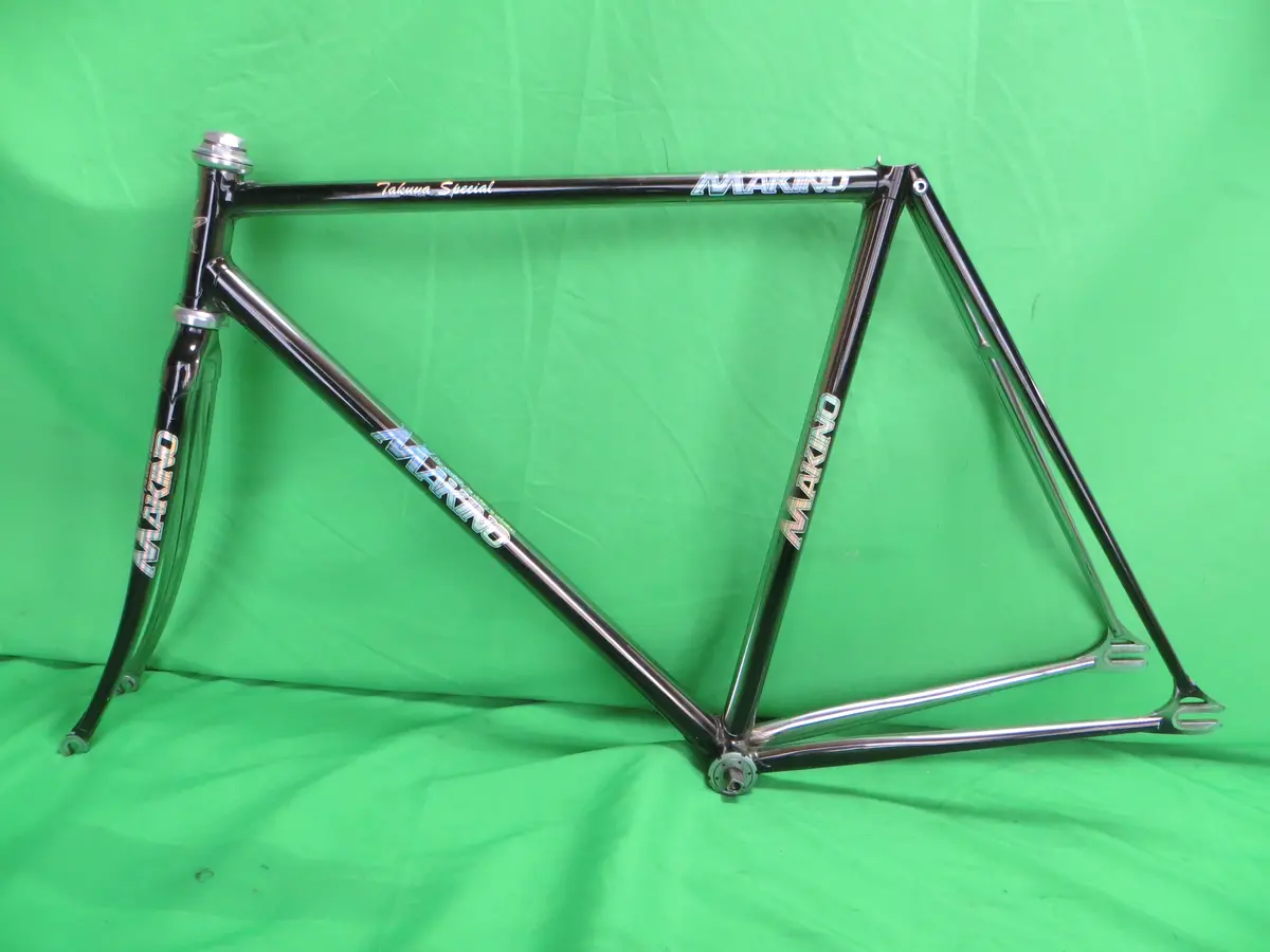 Makino // Candy Black / Chrome Plated // 53Cm 1