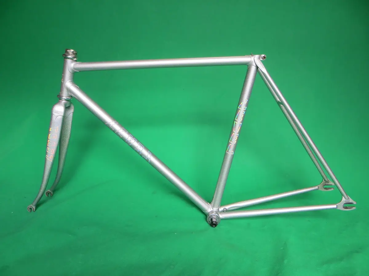 Level // Silver + Rainbow Flake : Columbus Max Fork // 51Cm 1