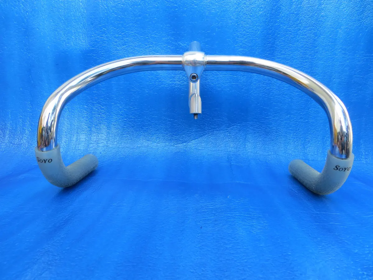 B123 370Mm Crmo Njs Handlebar, Nitto Jaguar 100Mm/58 Degree Aa Njs Stem, Soyo Grips (24091208) 1