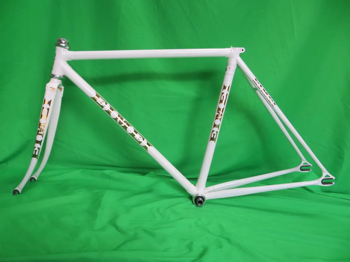 Eimei // White // 48.5Cm 1