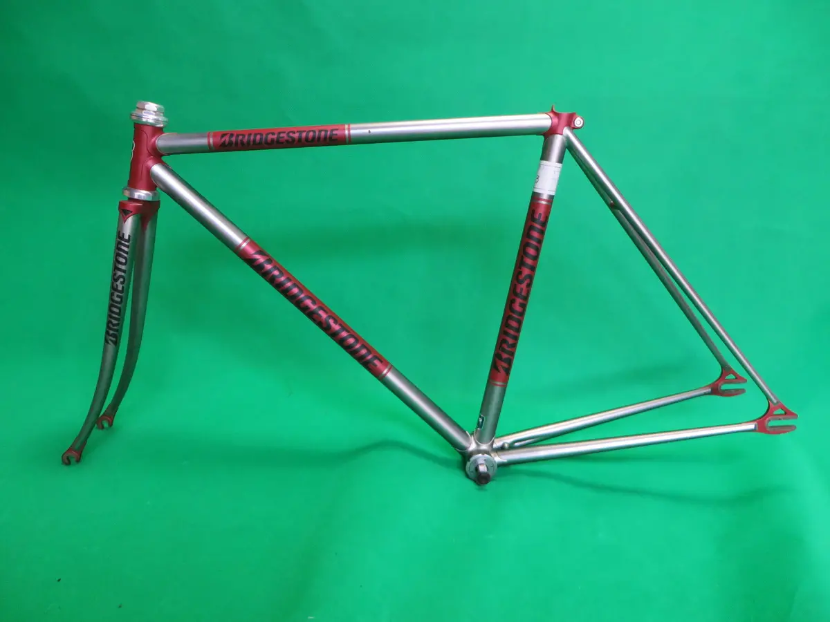 Bridgestone // Matte Silver / Matte Wine Red Two Tone // Kasei 019 // 48.5Cm 1