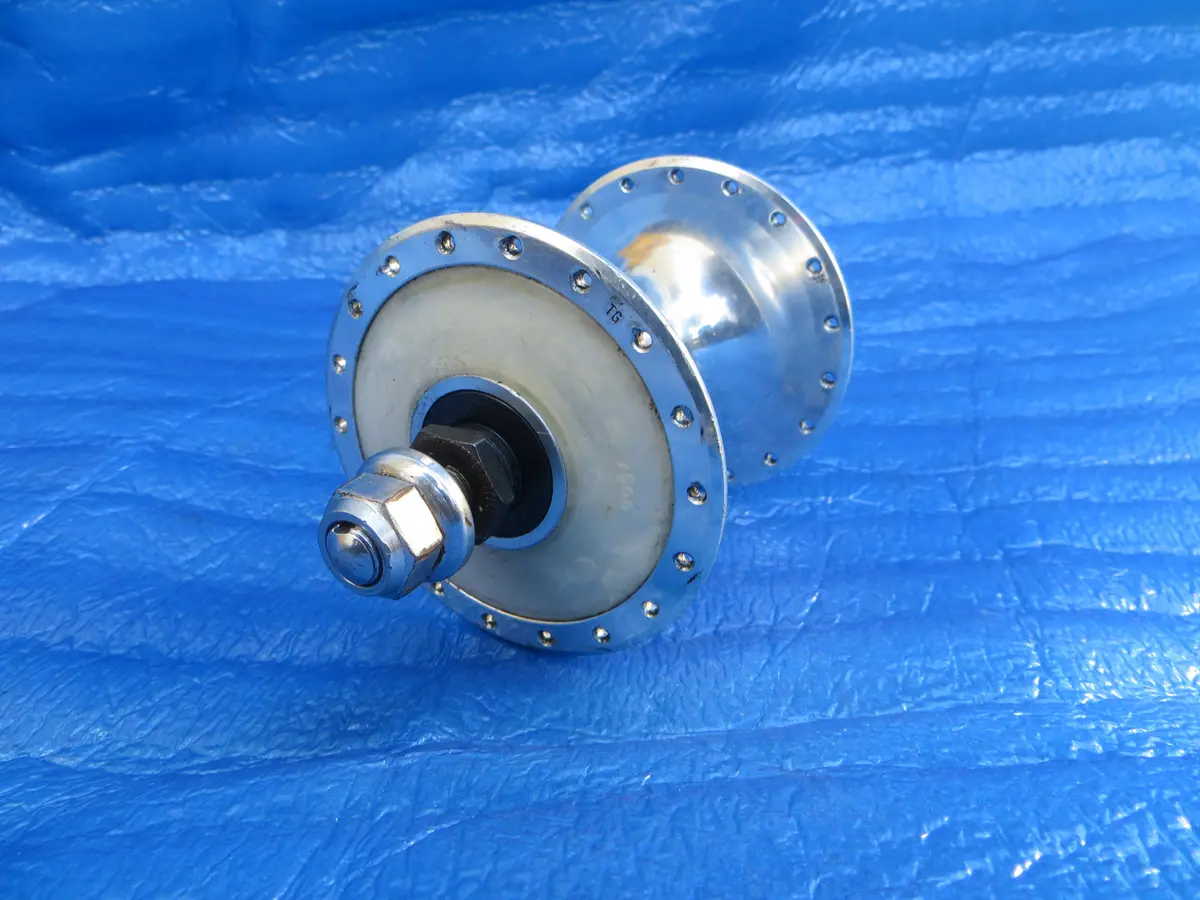 Shimano Dura Ace Hb-7600 36H 100Mm/9Mm Front Hub Njs (26022202) 1