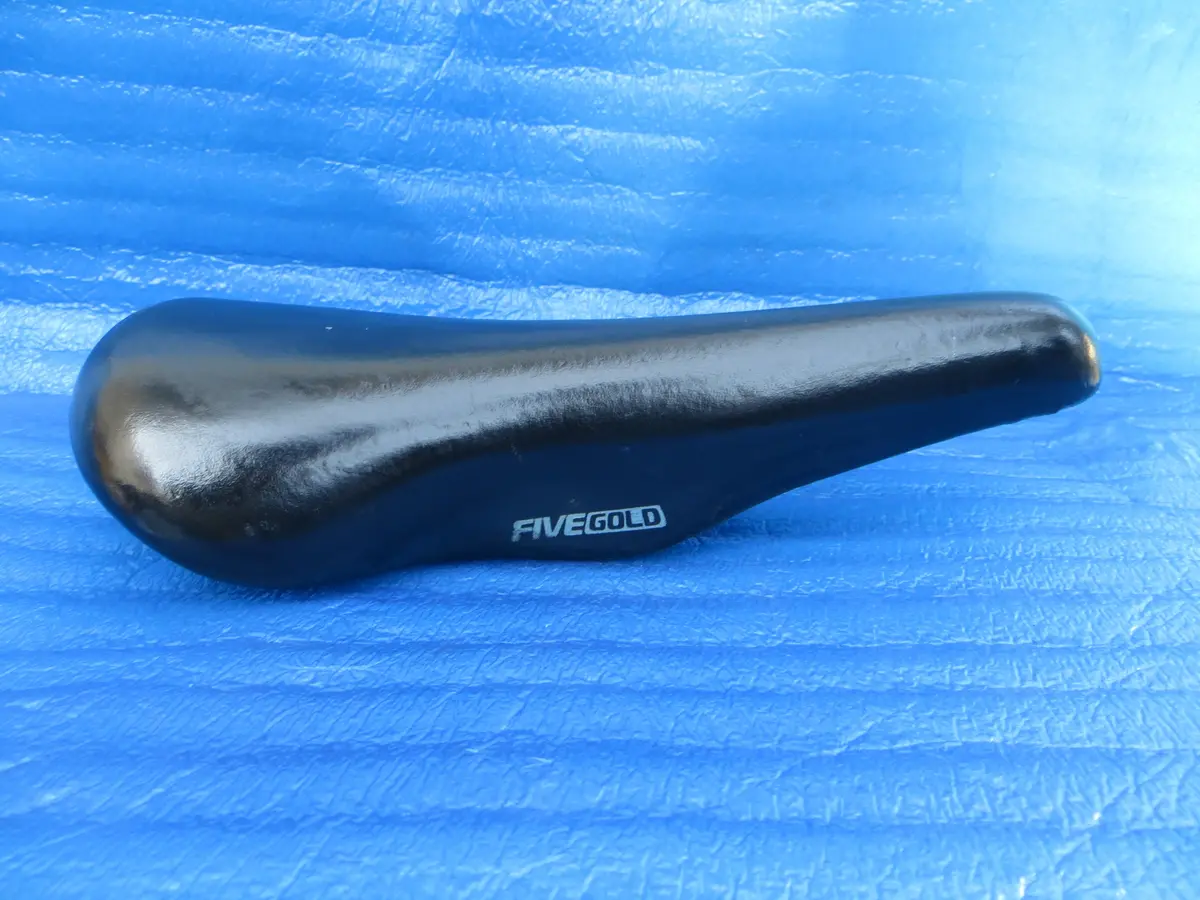 Kashima Five Gold Fg-4P 44Mm Njs Unpadded Saddle  (26022305) 1