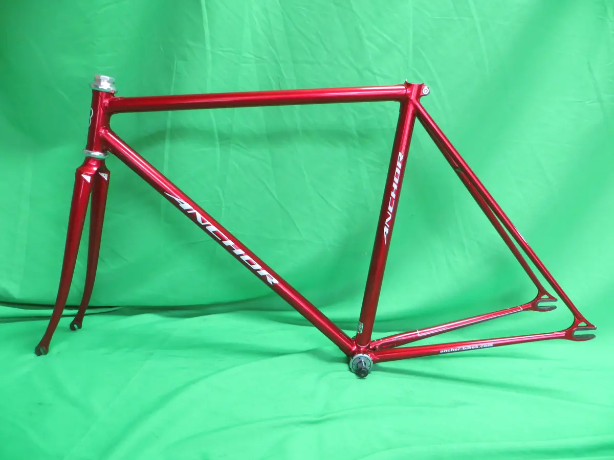 Anchor Kaisei 8630R // Red Metallic // 51 Cm 1