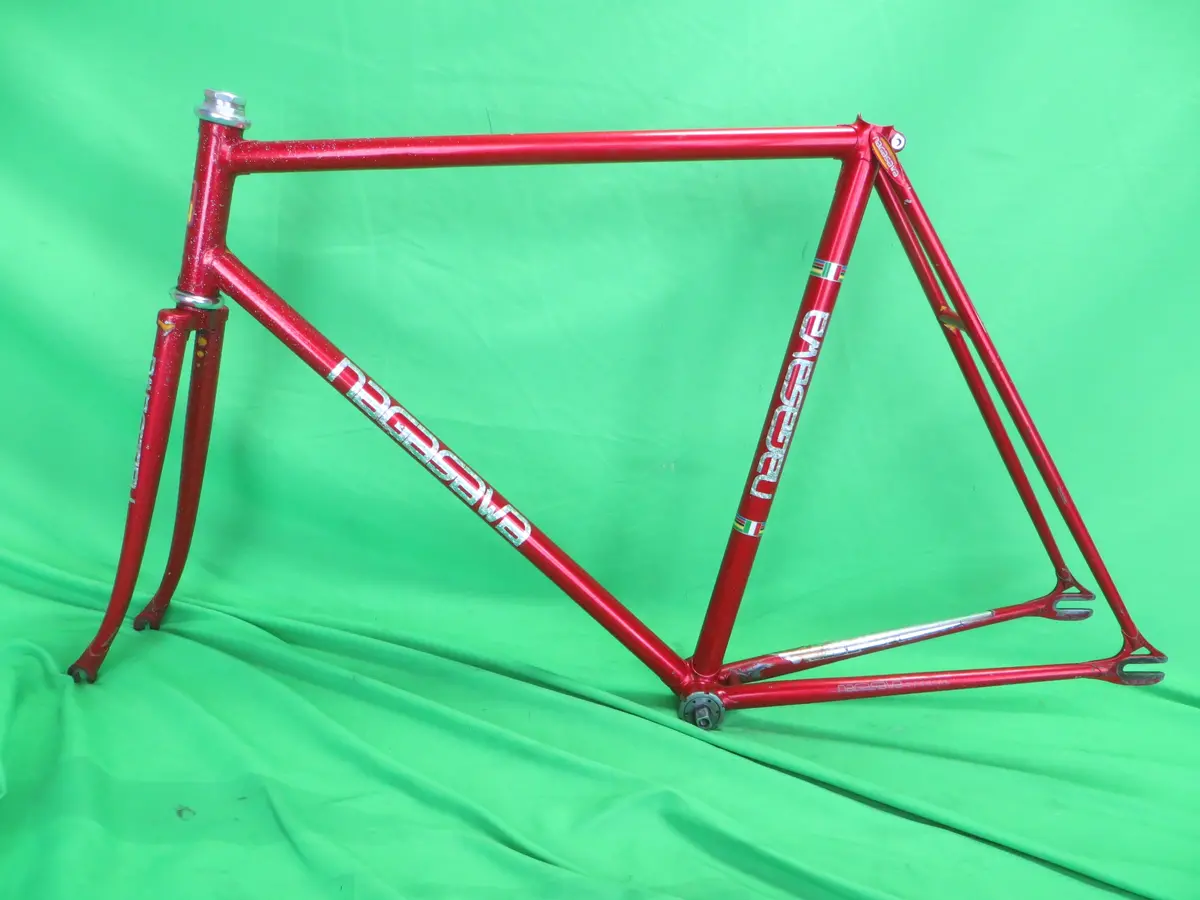 Nagasawa // Red Metallic With Rainbow Flake // 54.5Cm 1