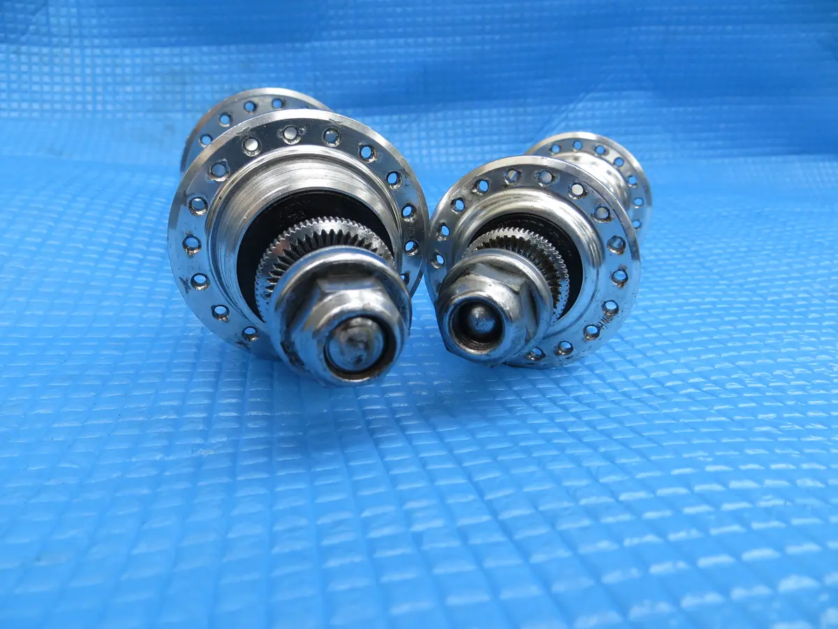 Shimano Dura Ace Hb-7710 36H 120Mm F&R Njs Approved Hub Set (23040805) 1