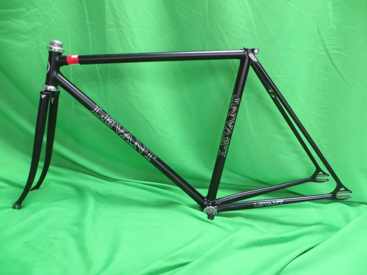 Levant // Matte Black // 50Cm 1