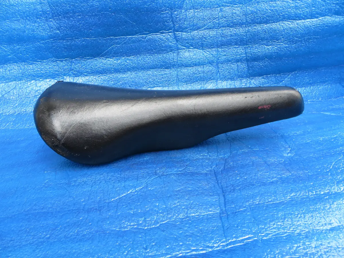 Kashima Five Gold Fg-7P 30Mm Njs Unpadded Saddle (21053012) 1