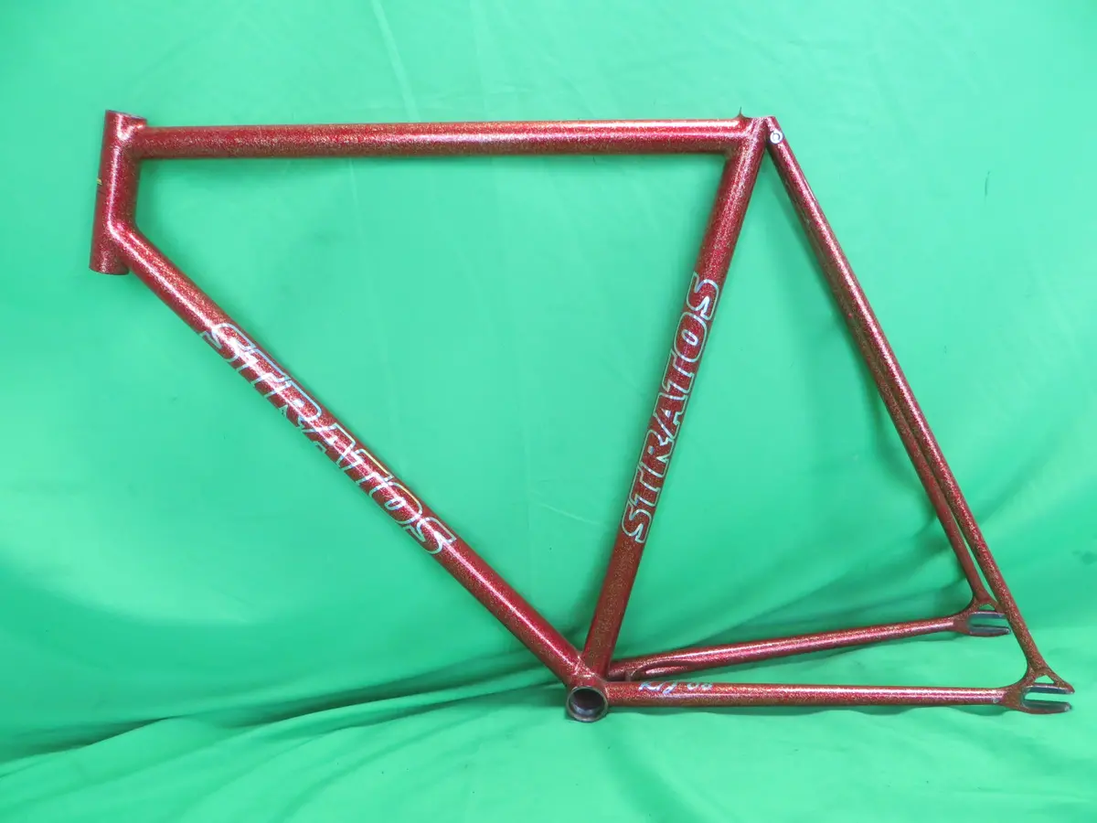 Stratos // Red With Gold Flake // 54.5Cm // For Repairs /260307 1