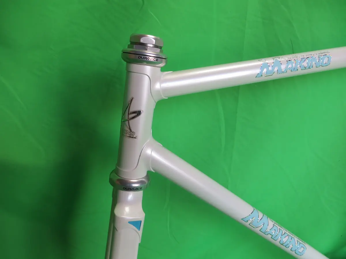 Makino // White // 52.5Cm 2
