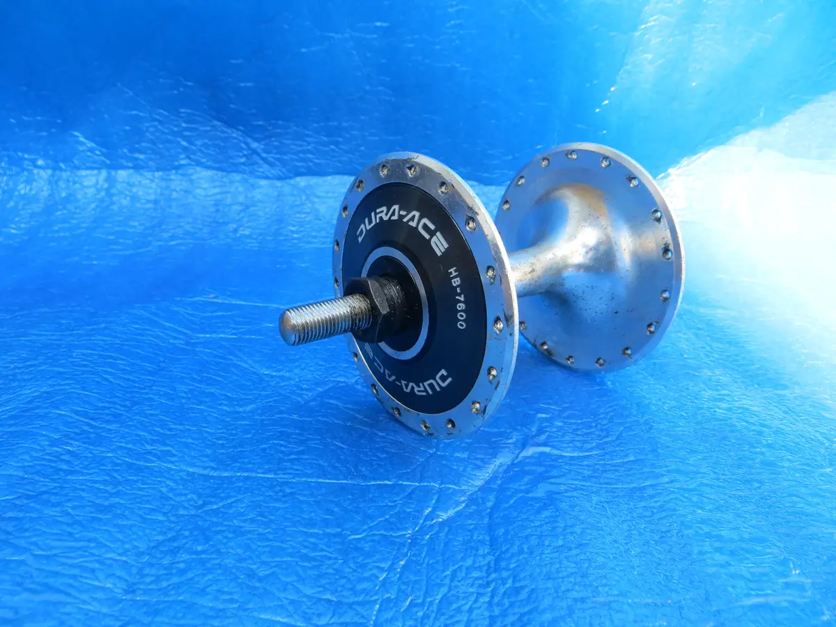 Shimano Dura Ace Hb-7600 36H 100Mm/8Mm Front Hub Njs W/O Wheel Nuts (25063004) 1