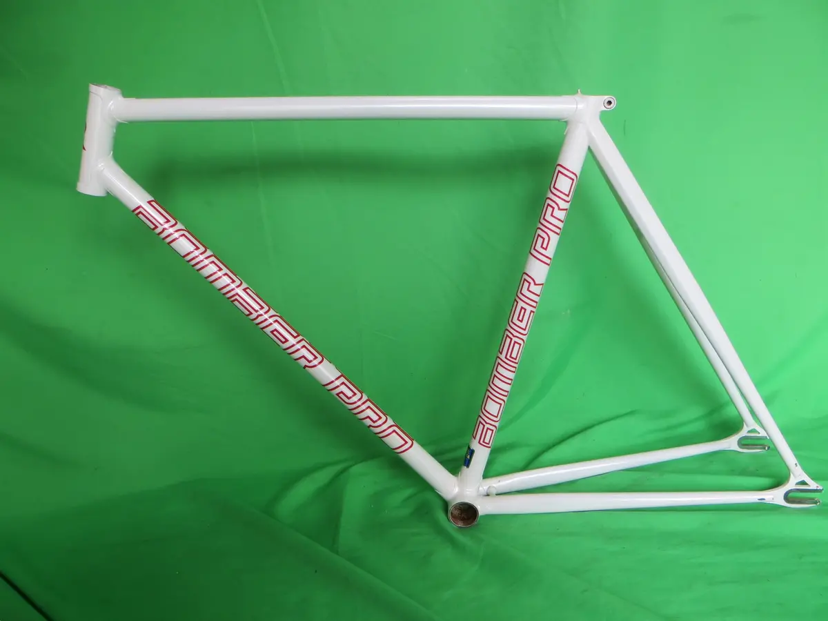 Bomber Pro // White // 53Cm // For Repairs 1