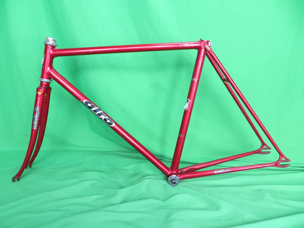 Giro // Red With Silver Flake // 51.5Cm 1