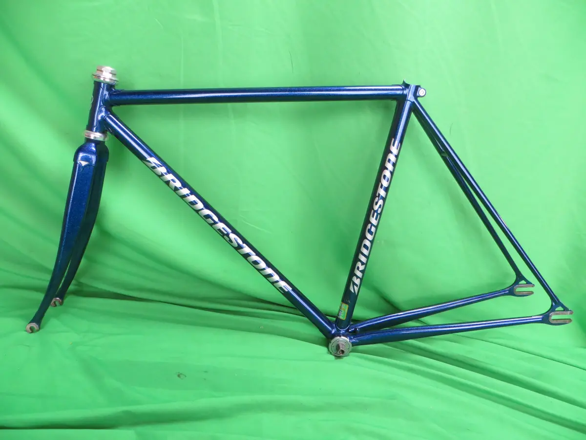 Bridgestone Columbus Max Fork // Deep Blue Metallic With Super Fine Blue Flake // 49.5Cm 1