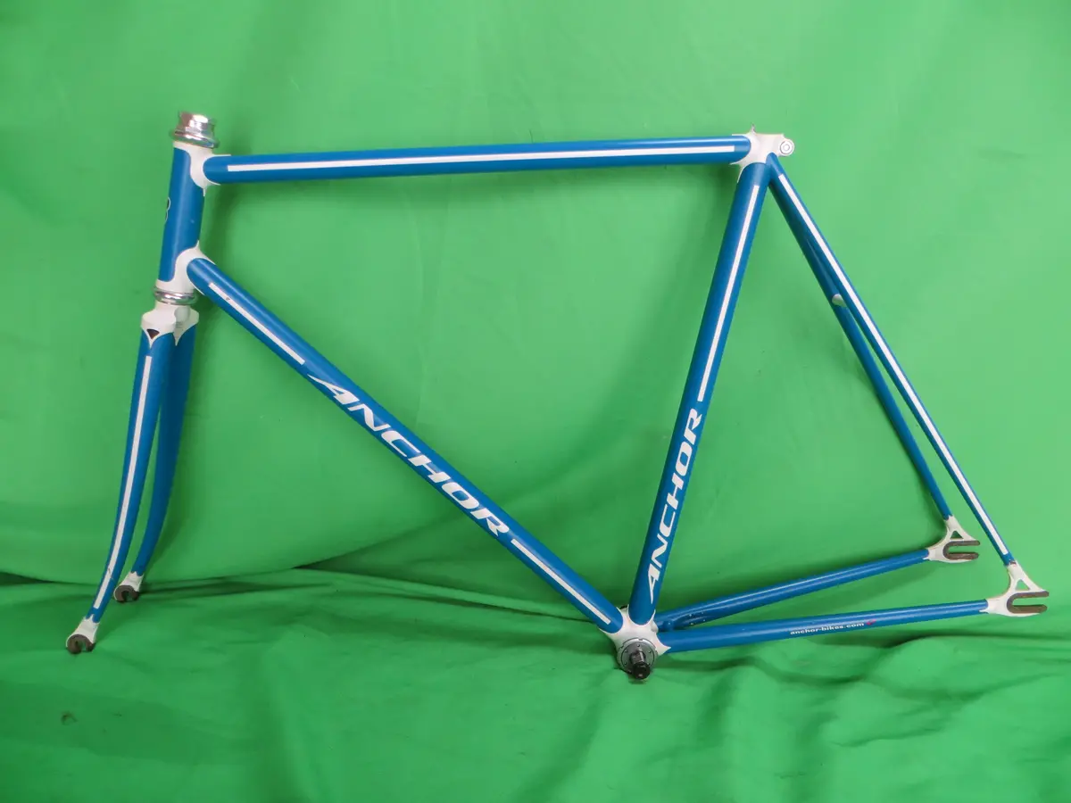 Anchor // Matte Blue / White // 54.5Cm 1