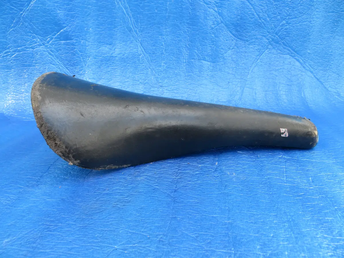 Kashima Five Gold Fg-8P 30Mm Njs Unpadded Saddle (24101909) 1