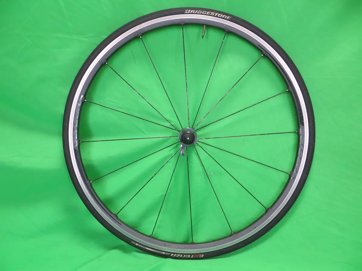 Shimano Ultegra Front Wheel Clincher 700C + Bridgestone Tire (25072103) 1