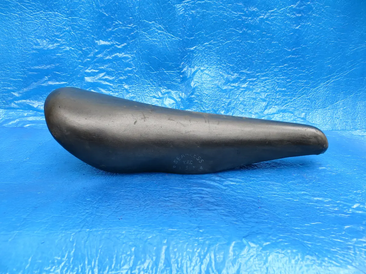Fujita Seamless Y.F.C Pista Njs Saddle 44Mm (23051521) 1