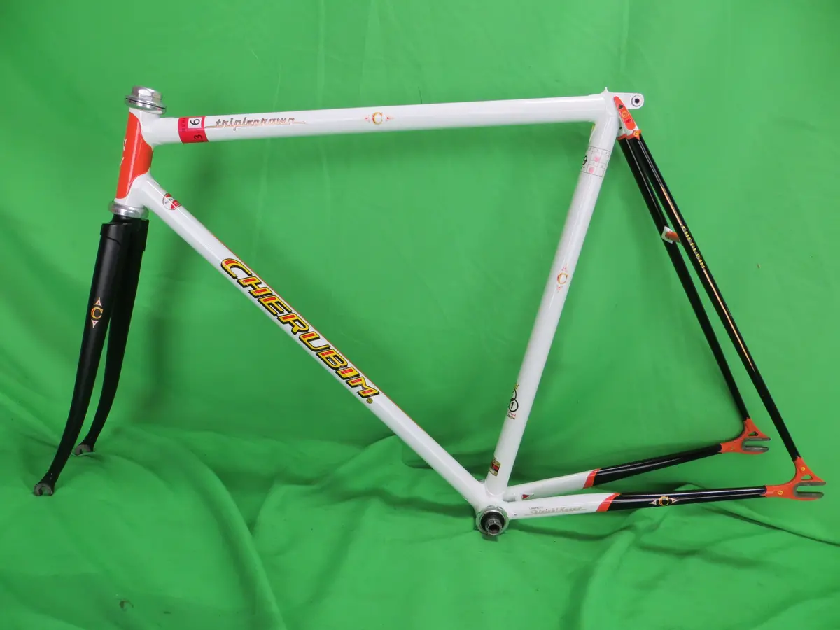 Lo Pro Cherubim  // White / Black / Matte Black // 55Cm 1