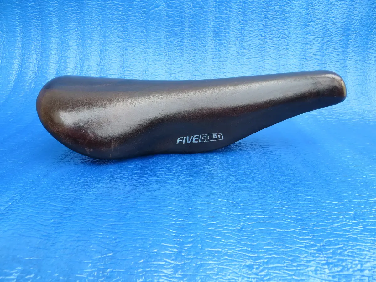 Kashima Five Gold Fg-4P 44Mm Njs Unpadded Saddle  (26040907) 1