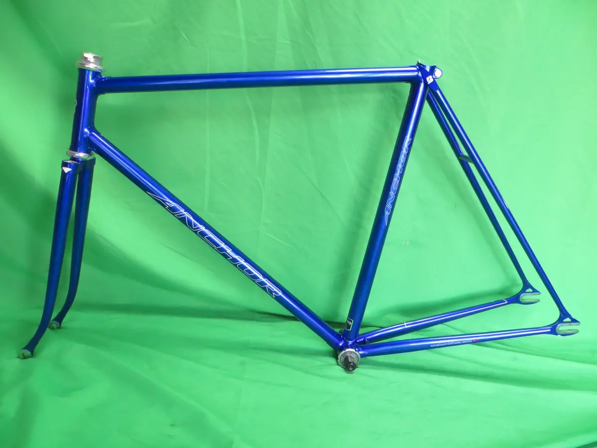 Anchor Kaisei 8630R // Deep Blue Metallic With Fine Rainbiw Flake // 54Cm 1