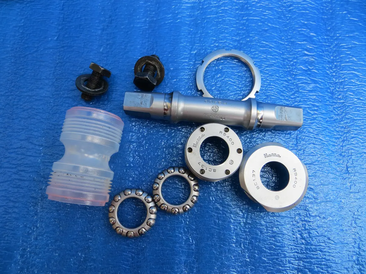 Hatta R9400 Njs Bottom Bracket 68Mm-109Mm Iso English (26040908) 1