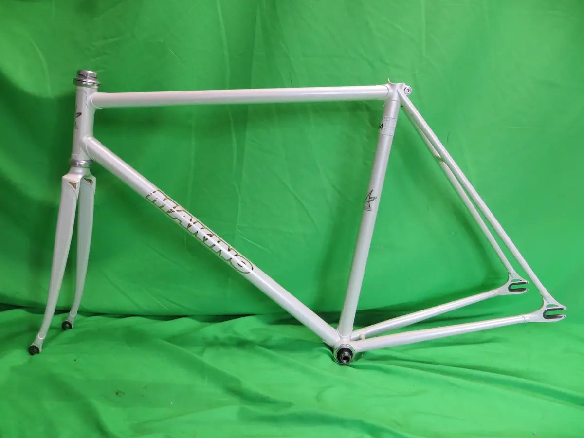 Makino // White // 52Cm 1