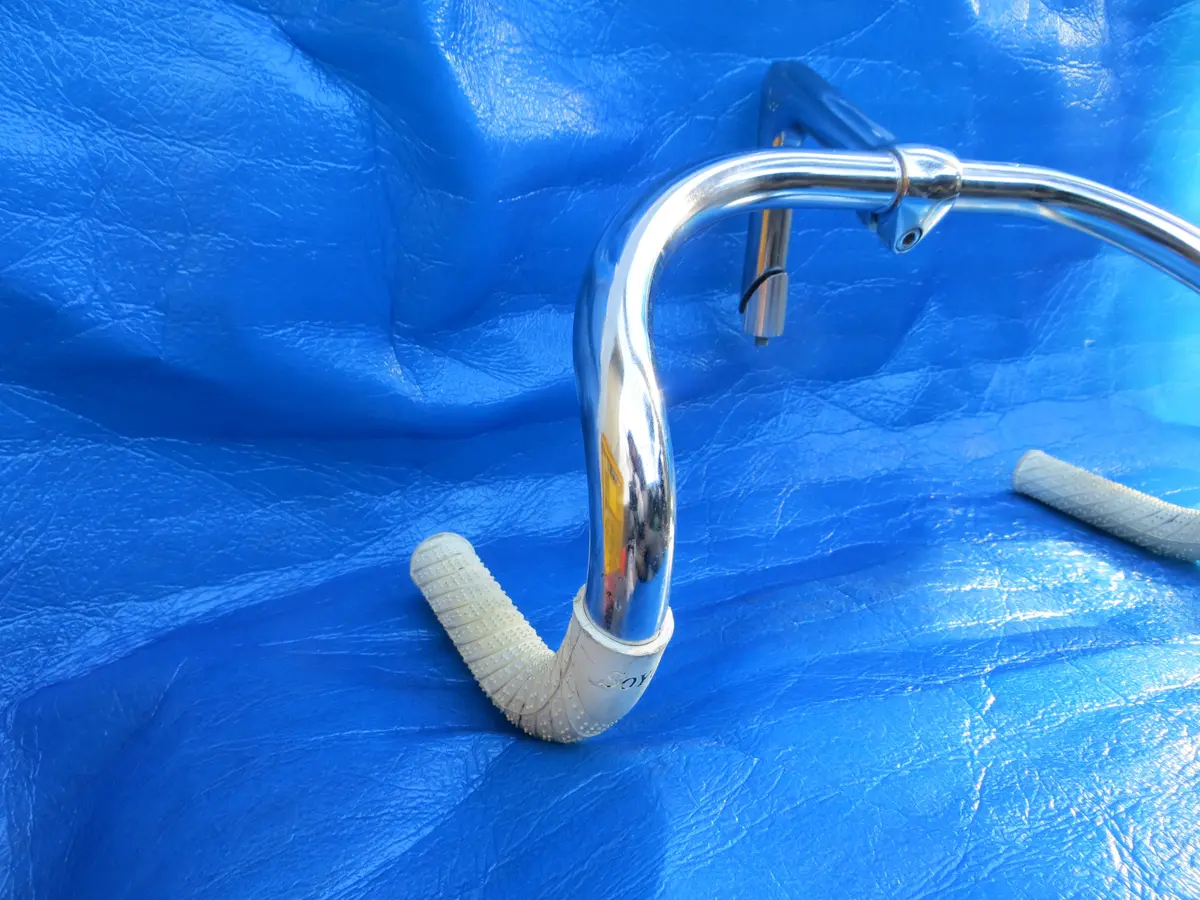 B123 380Mm Steel Njs Handlebar, Nitto Jaguar 100Mm/65 Degree Steel Njs Stem, Soyo Grips (24012508) 2