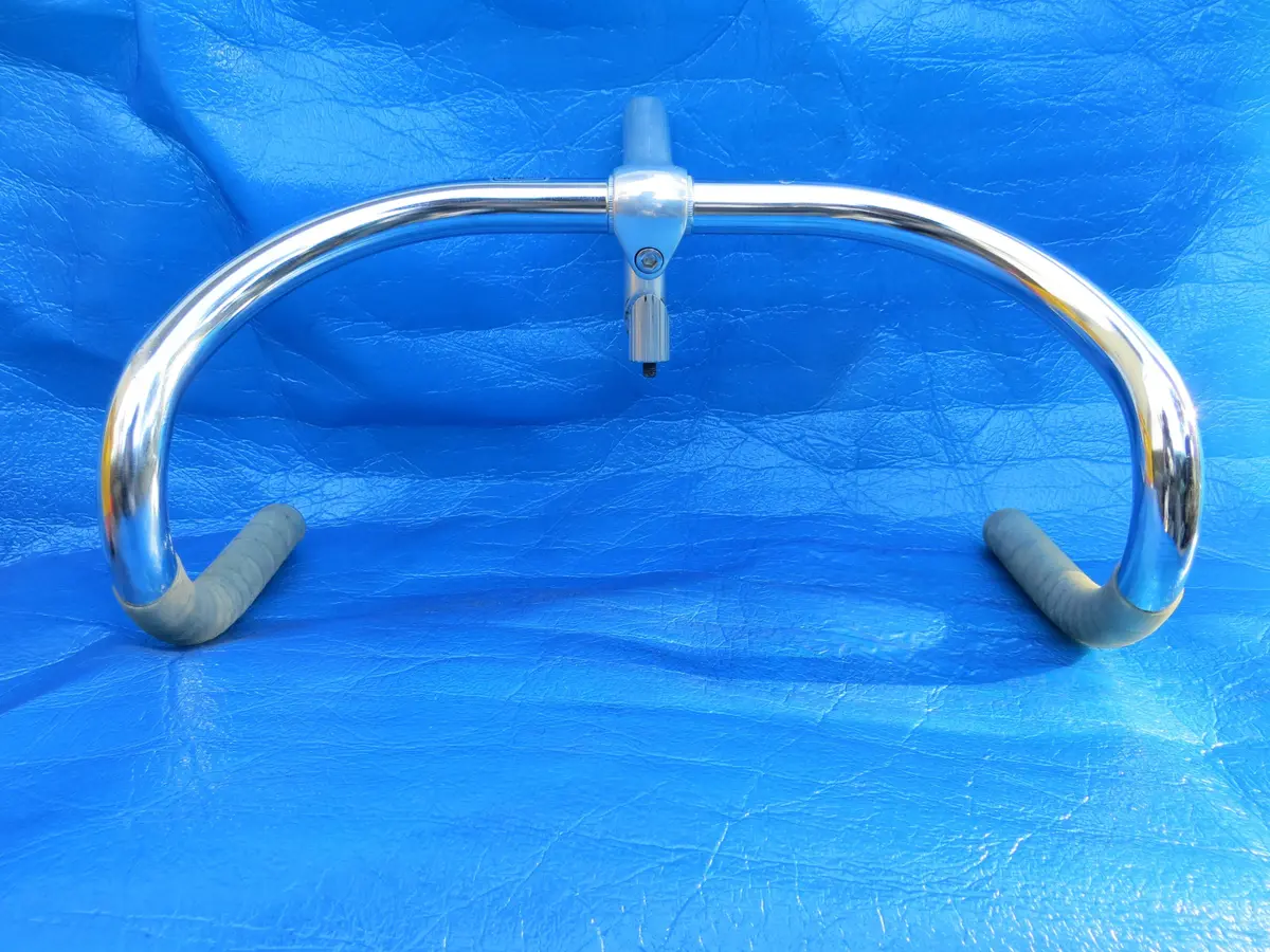 B123 390Mm Crmo Njs Handlebar, Nitto Jaguar 90Mm/58 Degree Aa Njs Stem, Champ Grips (24012509) 1