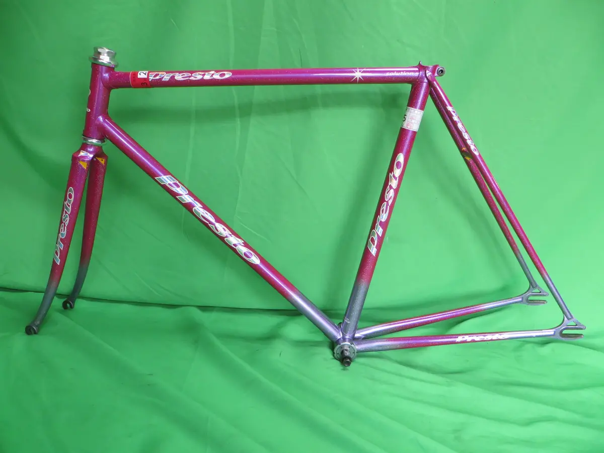 Presto // Ruby Metallic Light Purple Fade With Rainbow Flake // 52Cm 1
