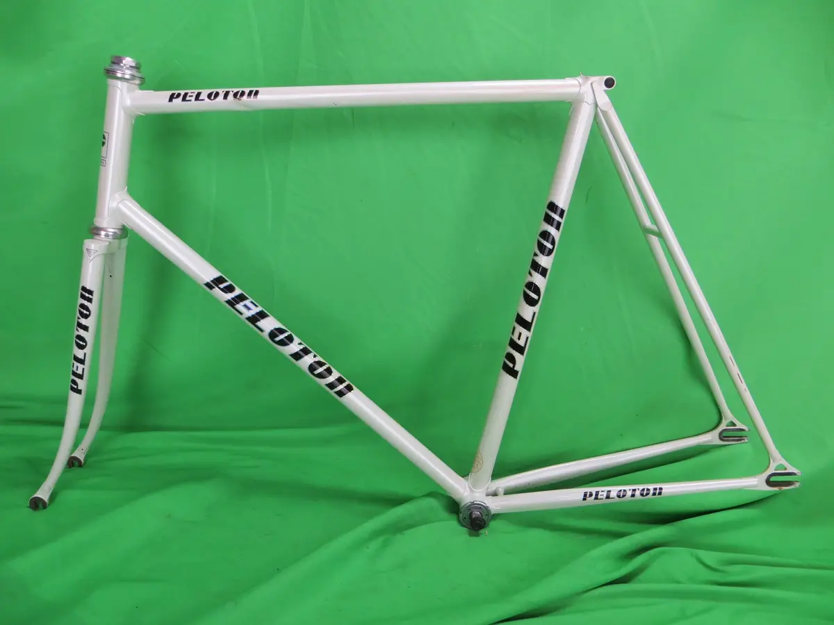 Peloton // White // 57.5Cm 1