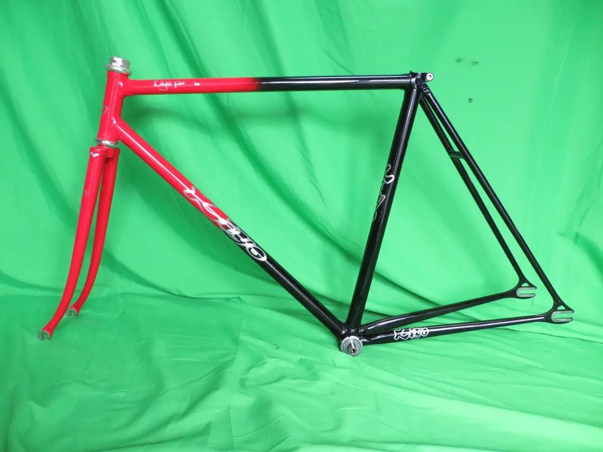Kiyo Miyazawa // Red / Black Fade // 52.5Cm 1