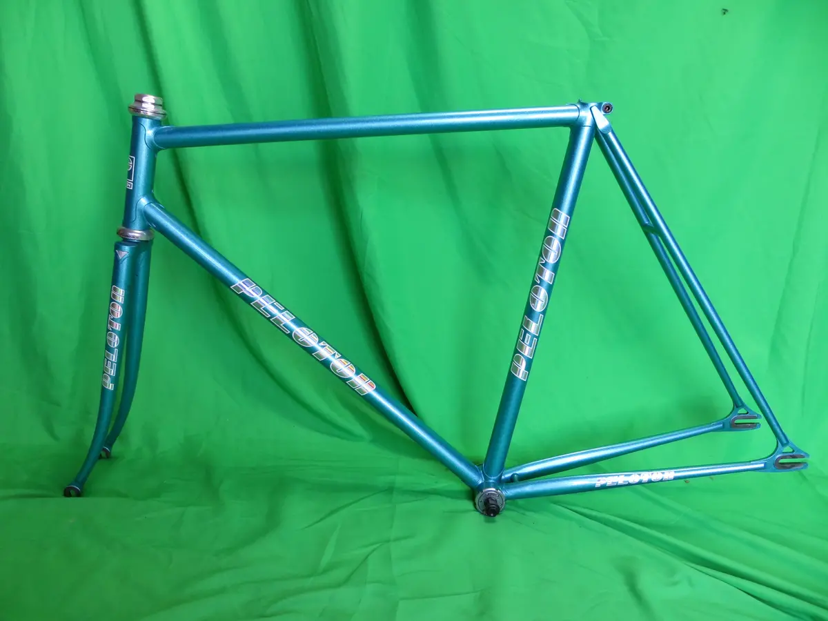 Peloton // Sky Blue Metallic // 54.5Cm 1