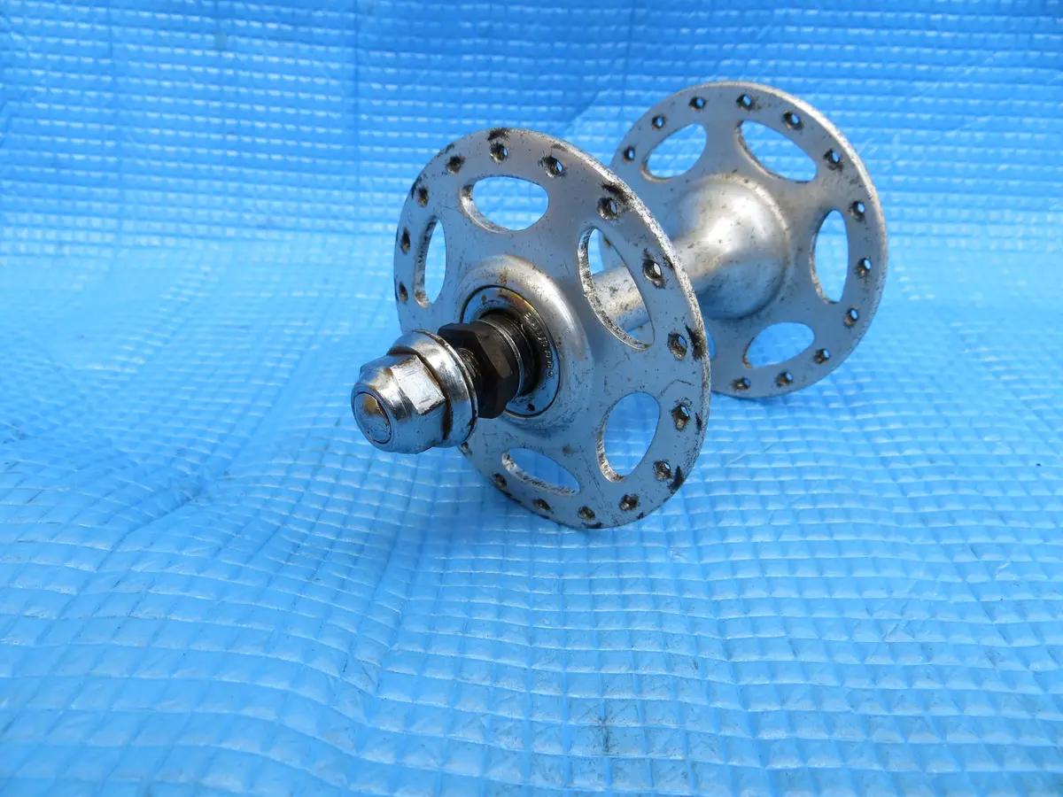 Shimano Dura Ace Hb-7520 36H Front Hub Bia 8Mm (22100815) 1