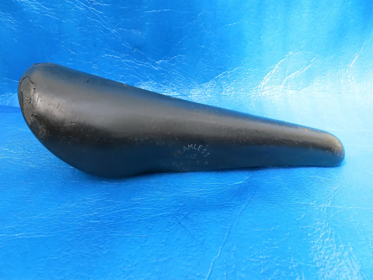 Fujita Seamless Y.F.C Pista Njs Saddle 44Mm (23061802) 1