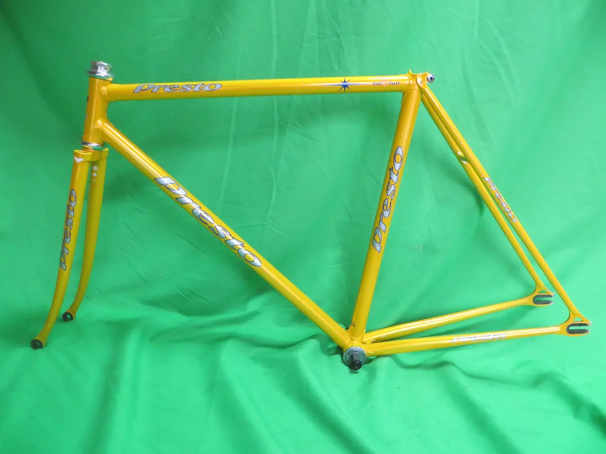 Presto // Yellow Metallic // 50.5Cm 1