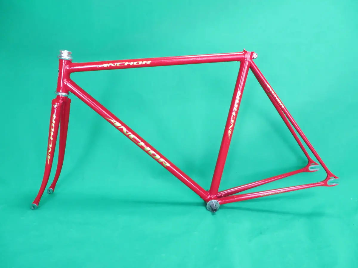 Anchor // Red With Gold Flake // 50.5Cm 1