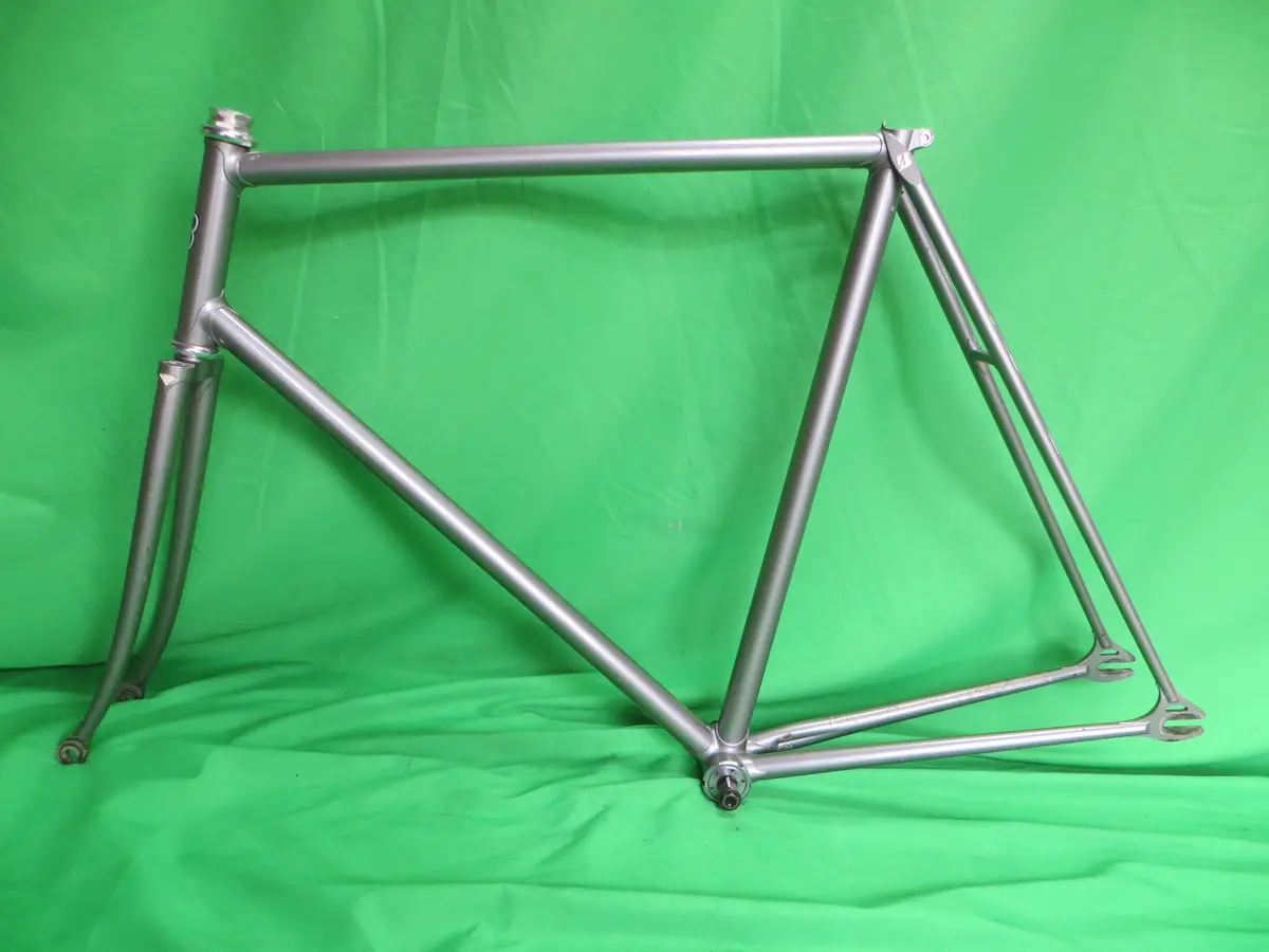 Bridgestone // Gray Silver // 57.5Cm 1