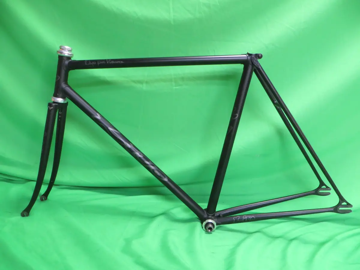Kiyo Miyazawa // Matte Black  // 53Cm 1