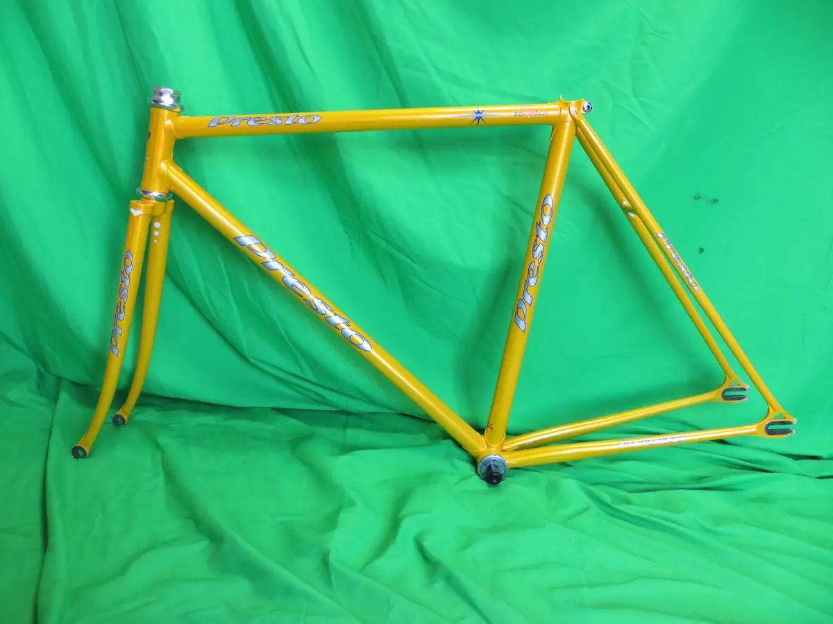 Peloton // Yellow Metallic // 50.5Cm 1