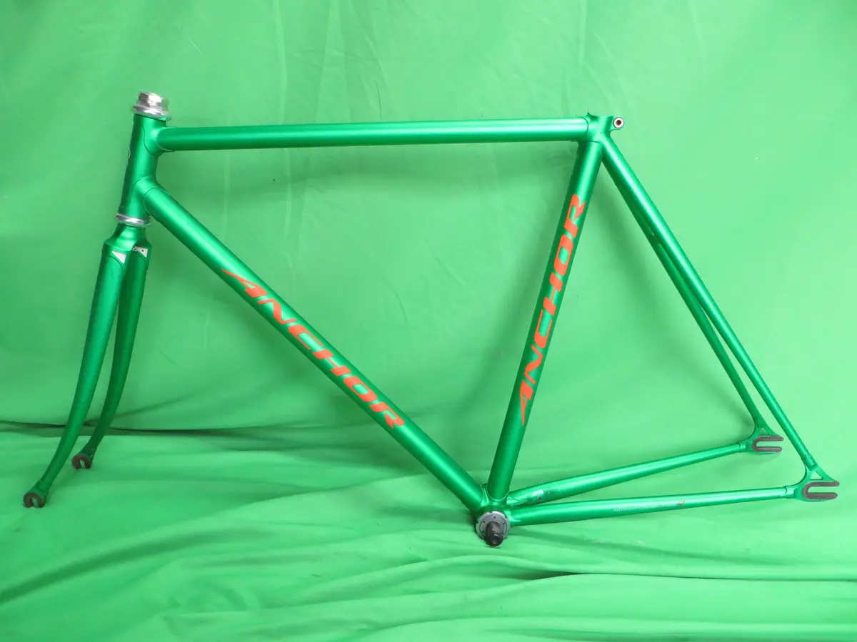 Anchor // Semi-Gloss Green // 51.5Cm 1
