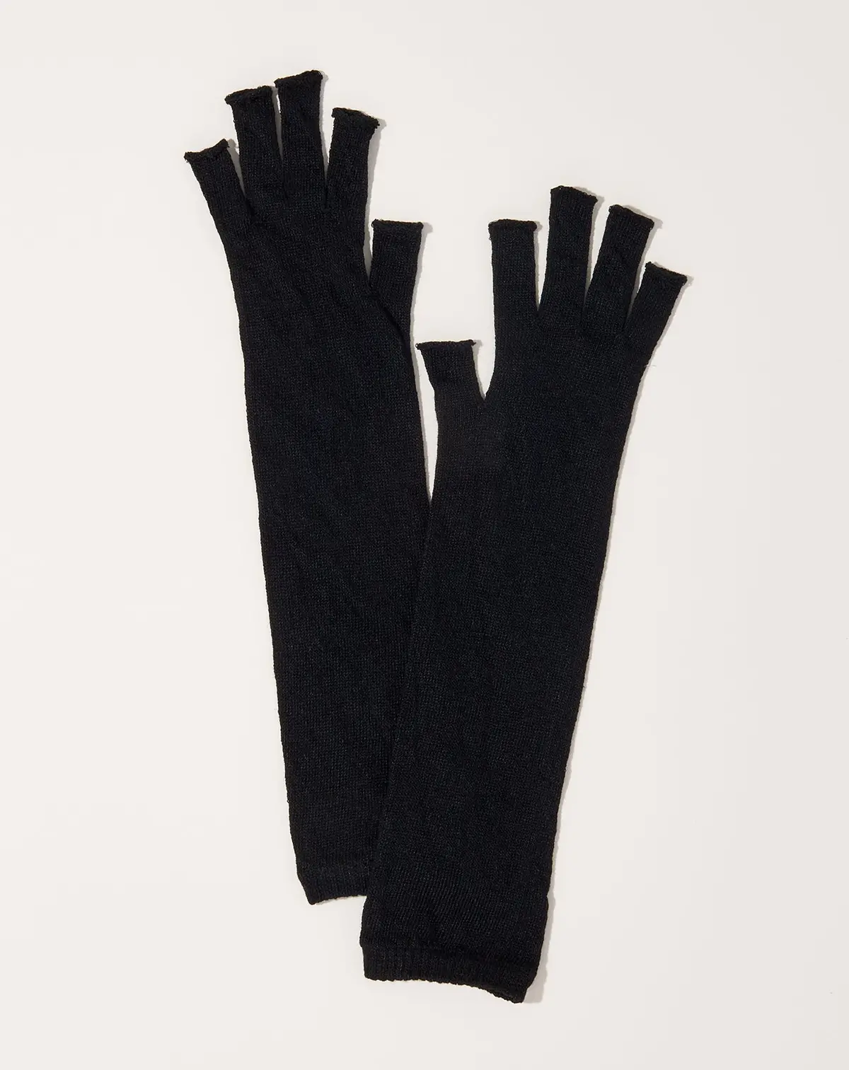 Memeri Linen Open Finger Arm Covers In Black 1