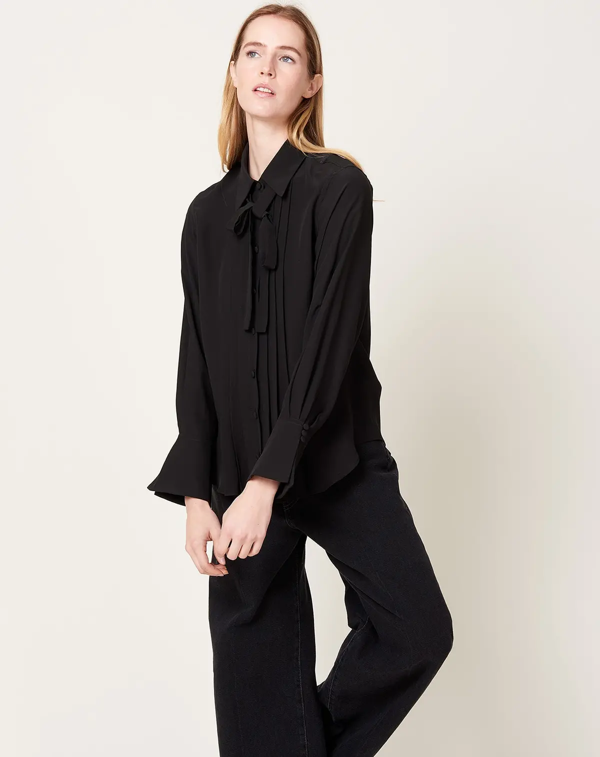 Iris Blouse In Black 1