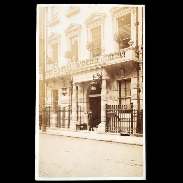La Maison Paquin, 39 Dover Street À Londres (1908) 1