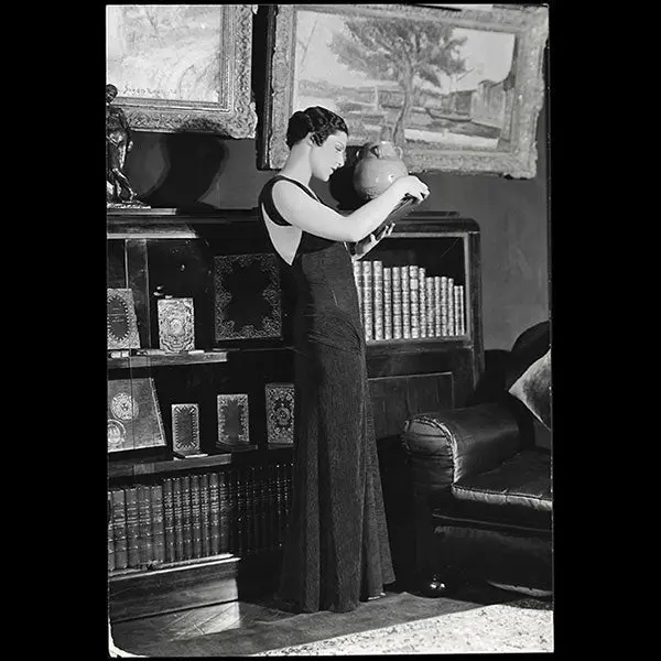 Jean Patou - Robe De Soirée En Velours Paysan Rouge (1932) 1