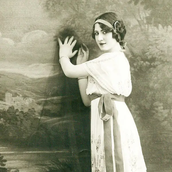 Drecoll - Modèle Chloé, Photographie Du Studio Talbot (Circa 1910) 2