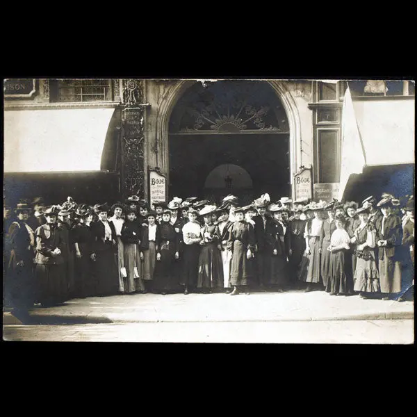La Maison Boué Soeurs, 9 Rue De La Paix (1906) 1