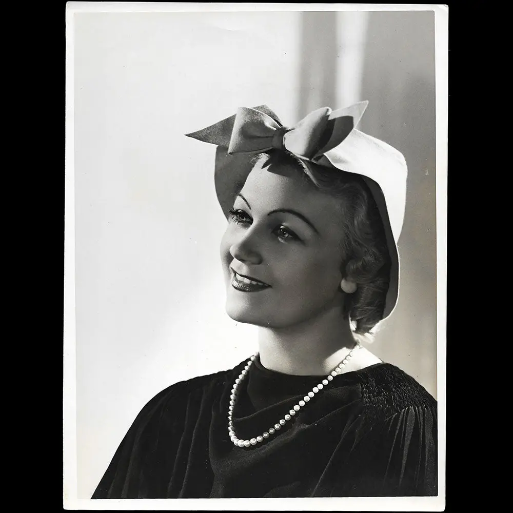 Agnès - Chapeau Porté Par Amy Colin, Miss Paris 1935, Tirage De Georges Saad 1