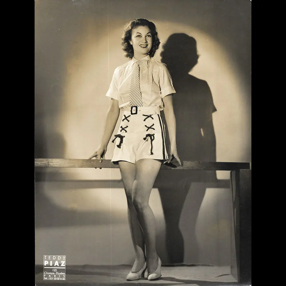 Ensemble De Jour Porté Par Amy Colin, Miss Paris 1935, Tirage De Teddy Piaz 1